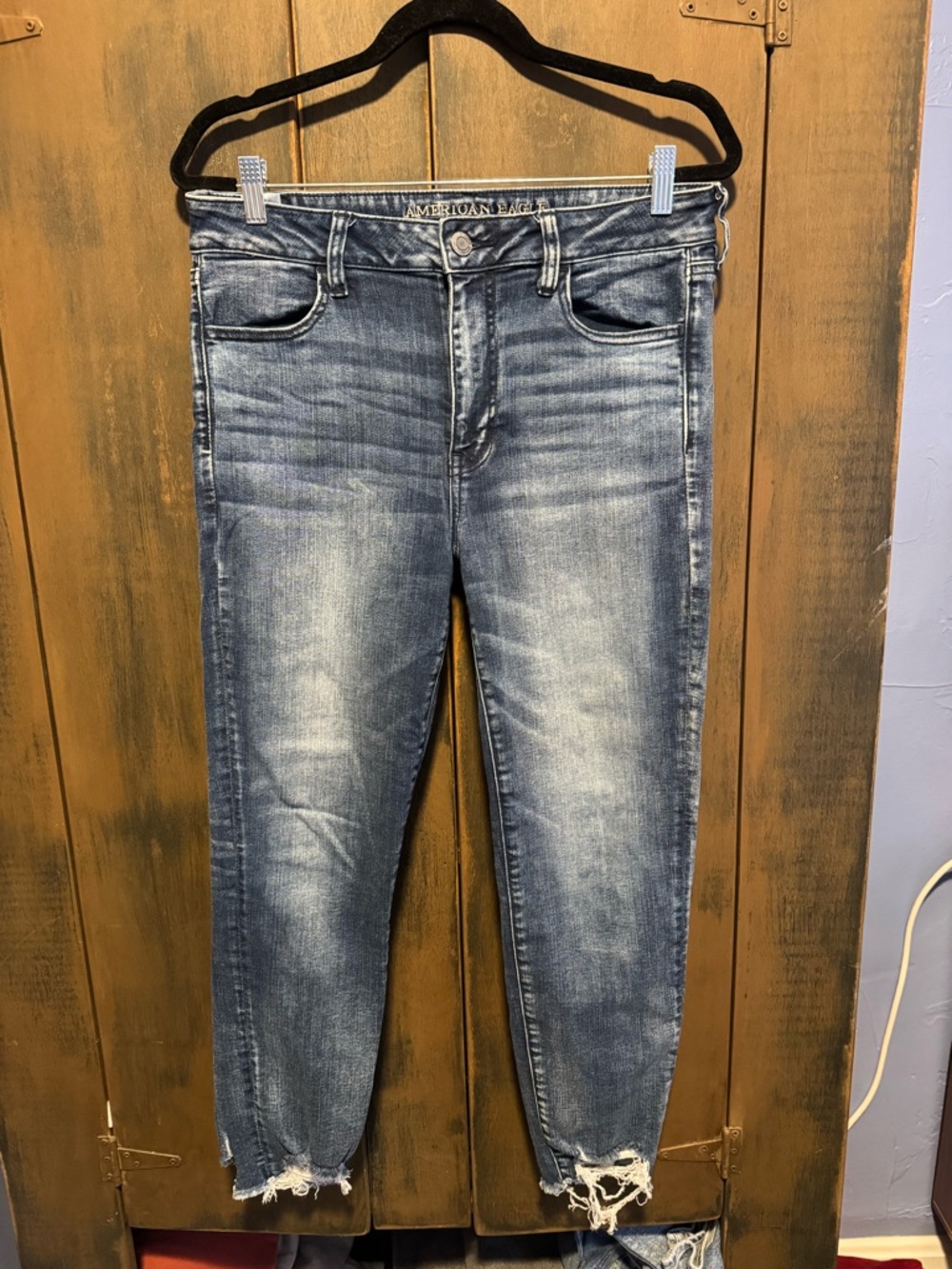 American Eagle jegging crop